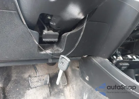 2010 Honda Fit z USA, uszkodzony, nr VIN JHMGE8H27AS017970